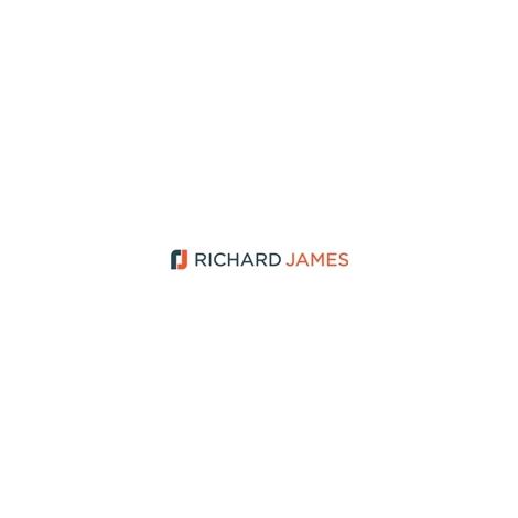  Richard James